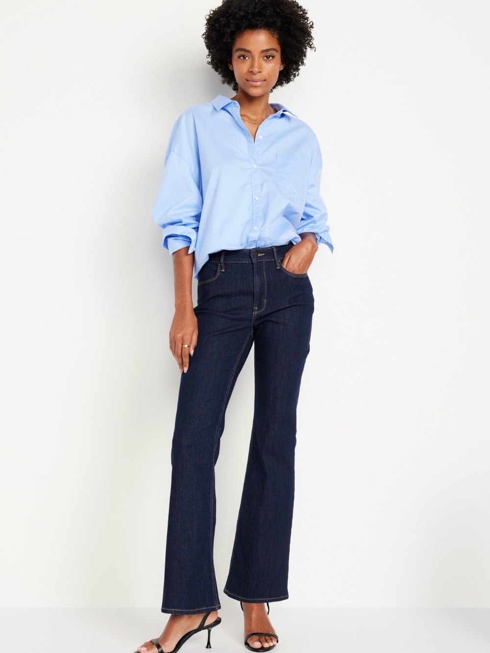 Old Navy High-Waisted Wow Flare Jeans Dark Wash 12 Short - Picture 5 of 7